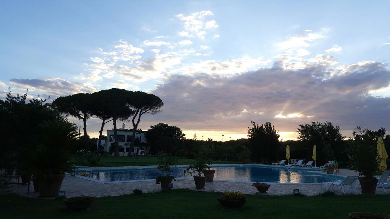 Tenuta Donnanna Agriturismo&Glamping غالاتوني المظهر الخارجي الصورة