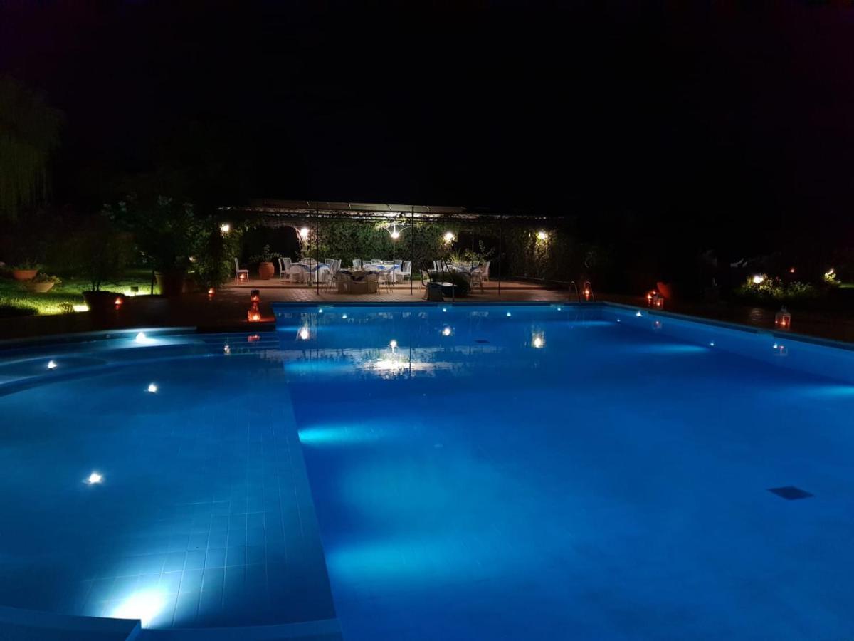 Tenuta Donnanna Agriturismo&Glamping غالاتوني المظهر الخارجي الصورة