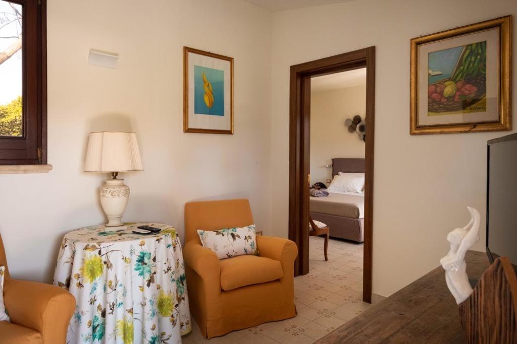 Tenuta Donnanna Agriturismo&Glamping غالاتوني المظهر الخارجي الصورة