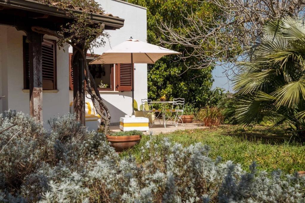 Tenuta Donnanna Agriturismo&Glamping غالاتوني المظهر الخارجي الصورة